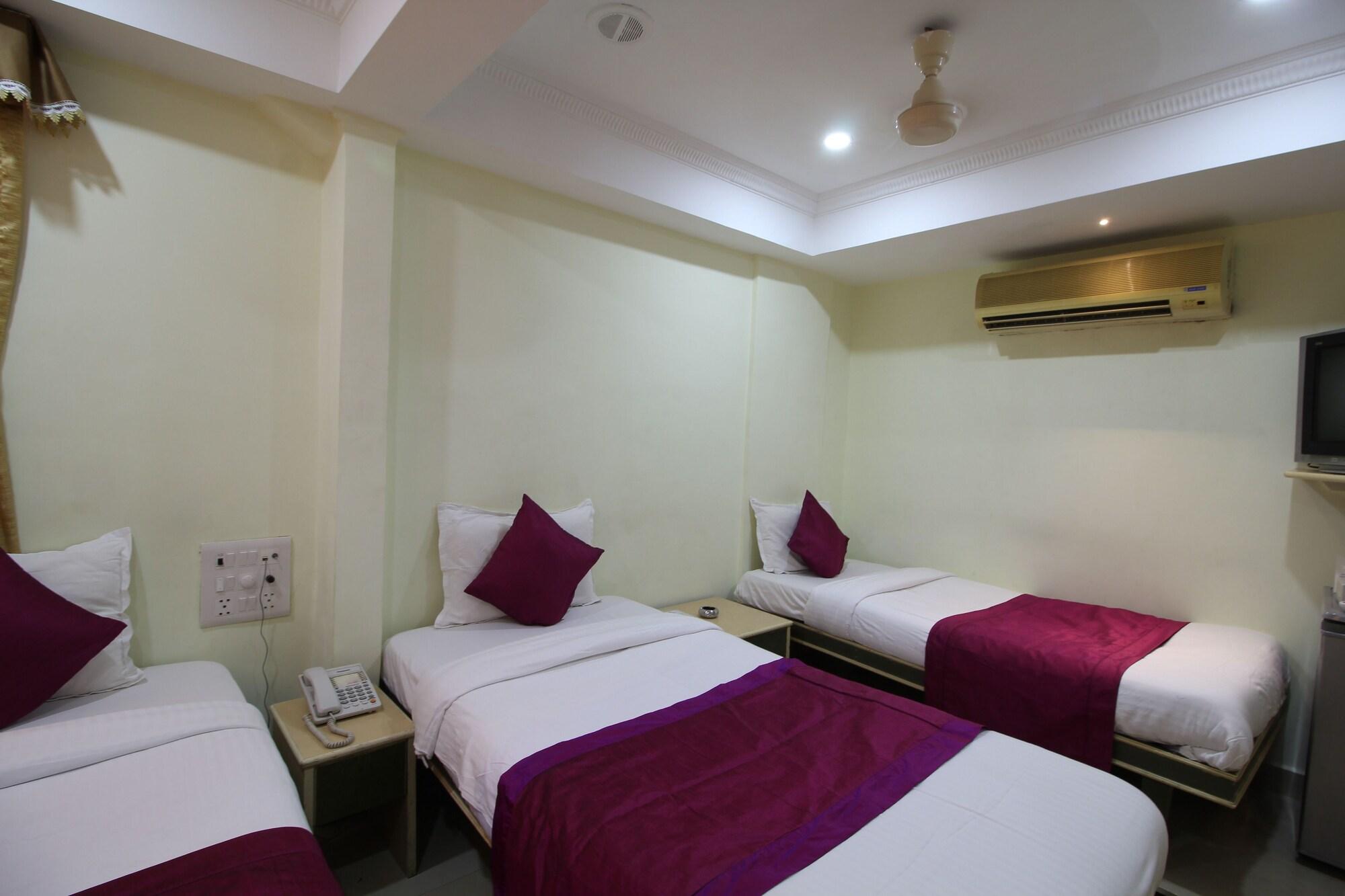 Hotel City Palace Mumbai  Buitenkant foto
