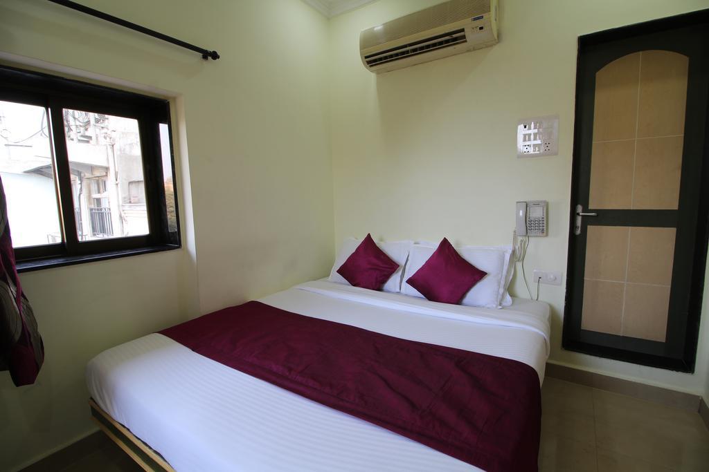 Hotel City Palace Mumbai  Buitenkant foto