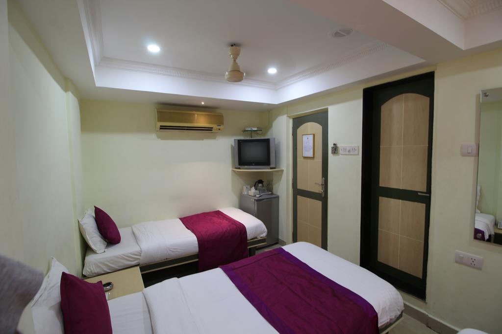 Hotel City Palace Mumbai  Buitenkant foto