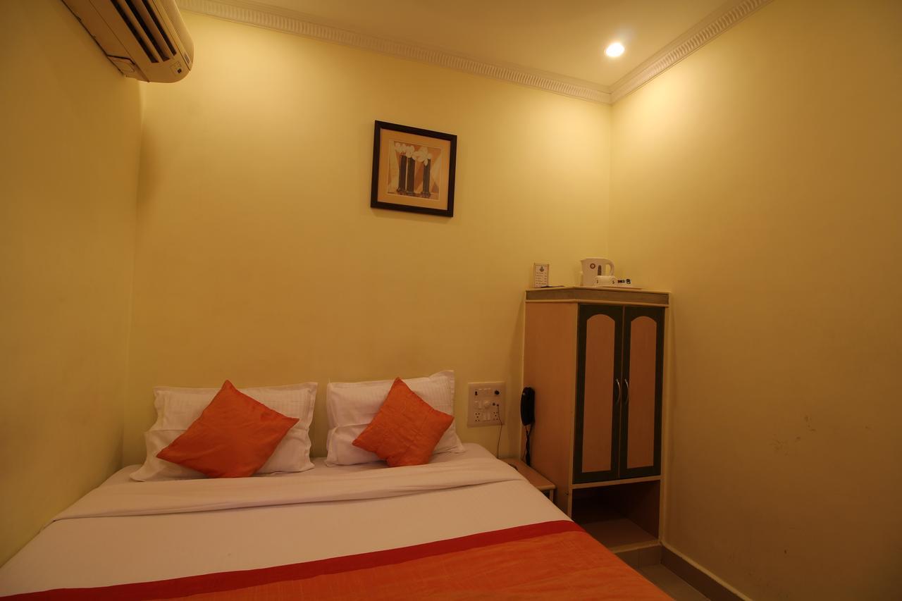 Hotel City Palace Mumbai  Buitenkant foto