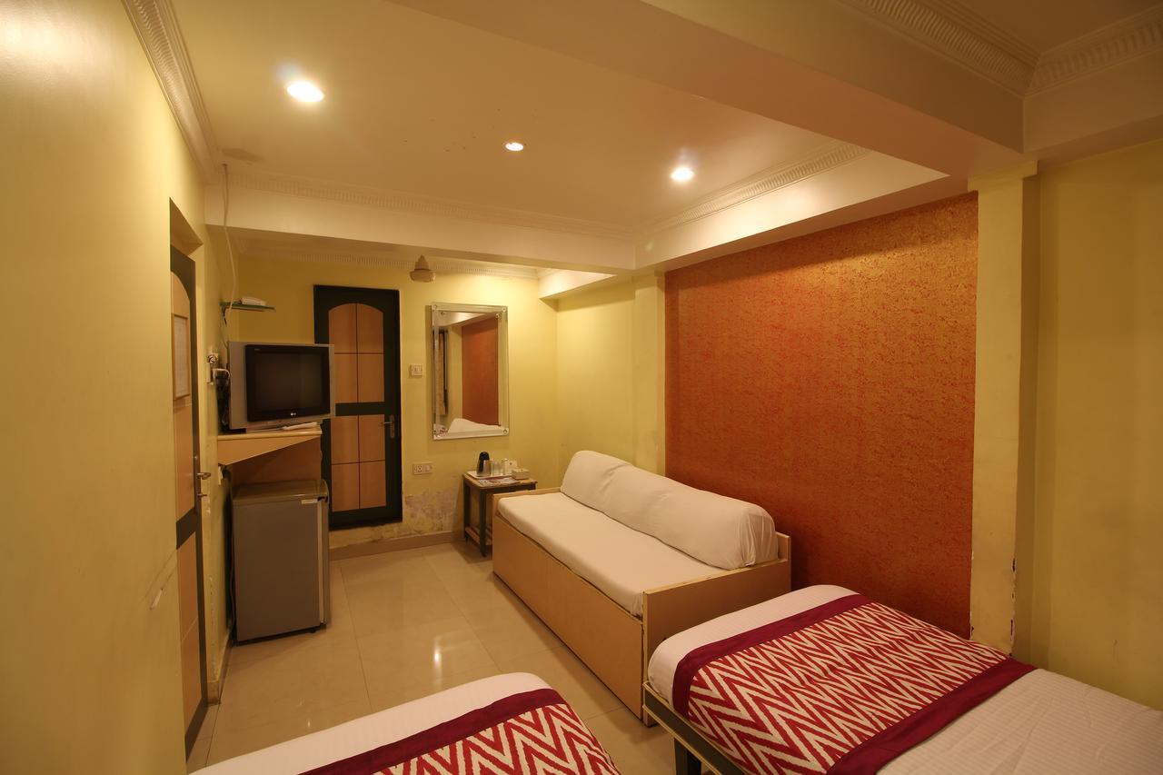 Hotel City Palace Mumbai  Buitenkant foto